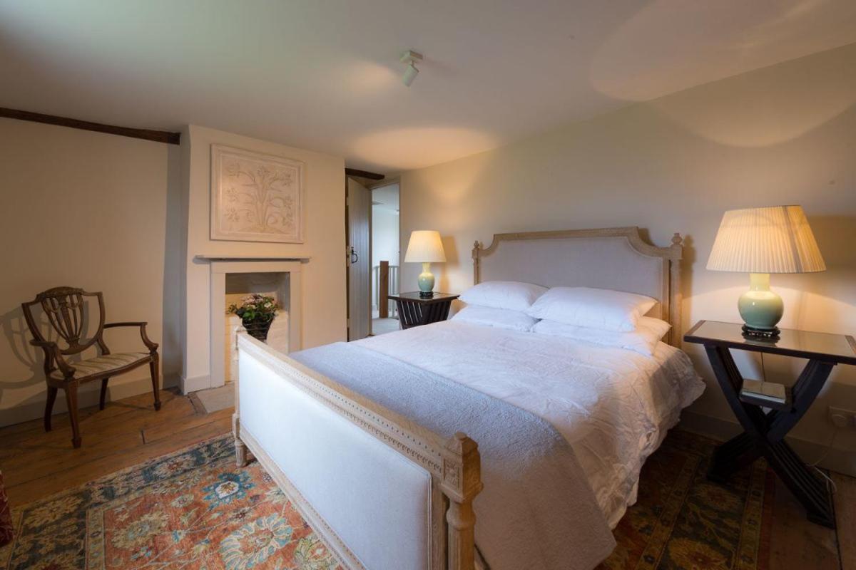 Navigation Cottage On The Historic Sea Lock Overlooking The Nature Reserve Maldon Buitenkant foto